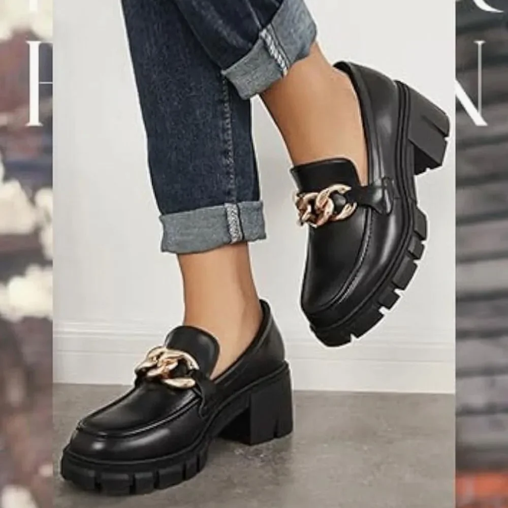 TINSTREE Platform Loafers Black Gold Chain Sz 8 Chunky Lug Sole Shoes Preppy